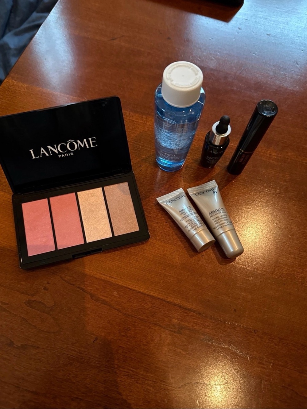 Lancôme Paris makeup and skin care products